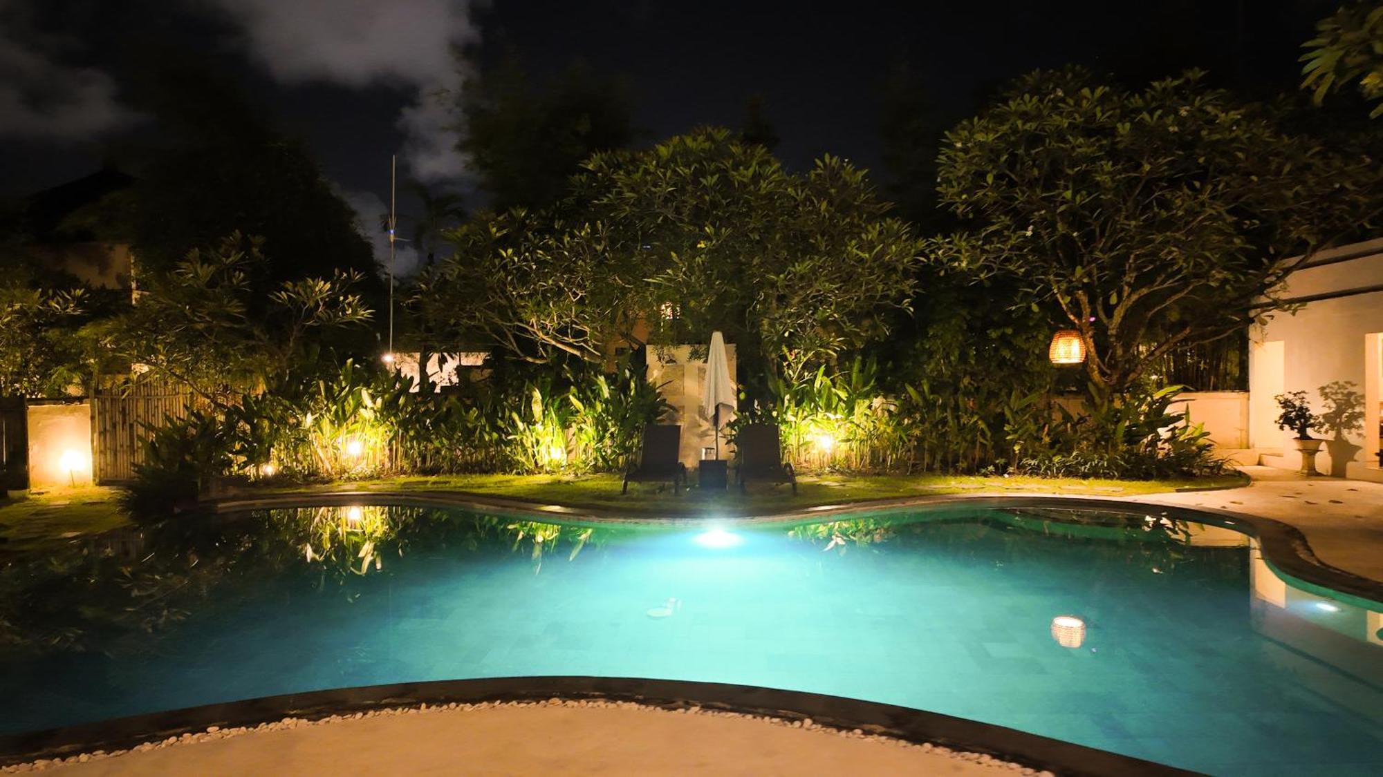 Villa Diana Bali 16 Bedrooms Seminyak  Exterior photo