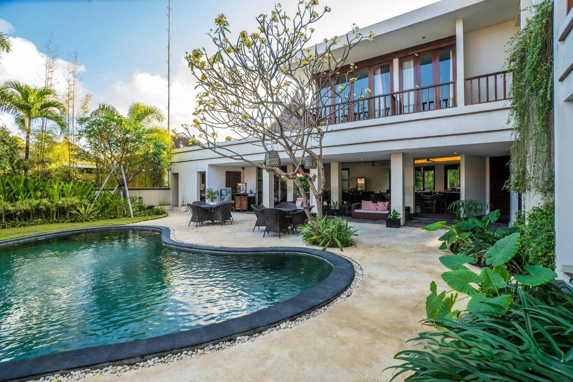 Villa Diana Bali 16 Bedrooms Seminyak  Exterior photo